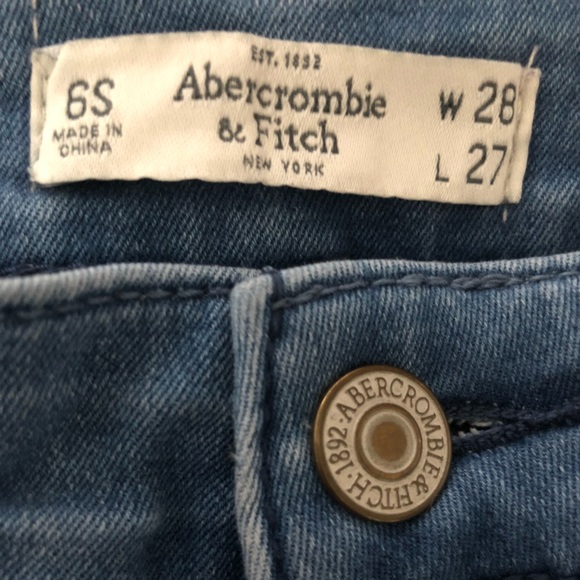 😊😊Abercrombie & Fitch Skinny Jeans - Picture 4 of 6